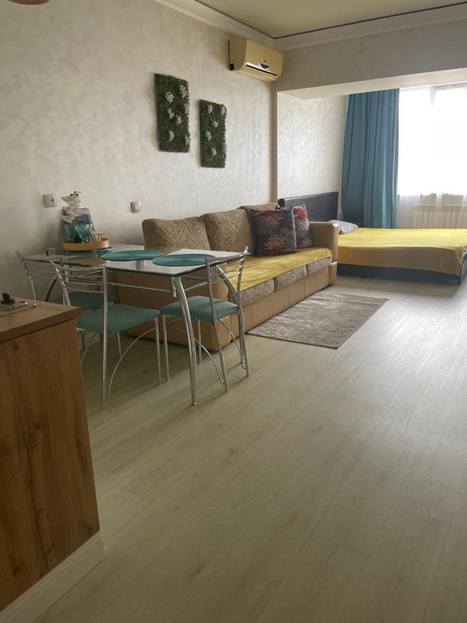 Арбат Apartment الماتي المظهر الخارجي الصورة