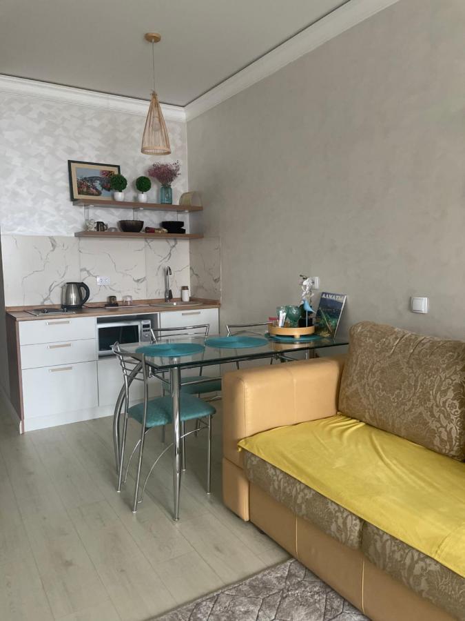 Арбат Apartment الماتي المظهر الخارجي الصورة